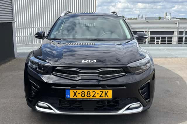 Kia Stonic (2024) thumbnail 5