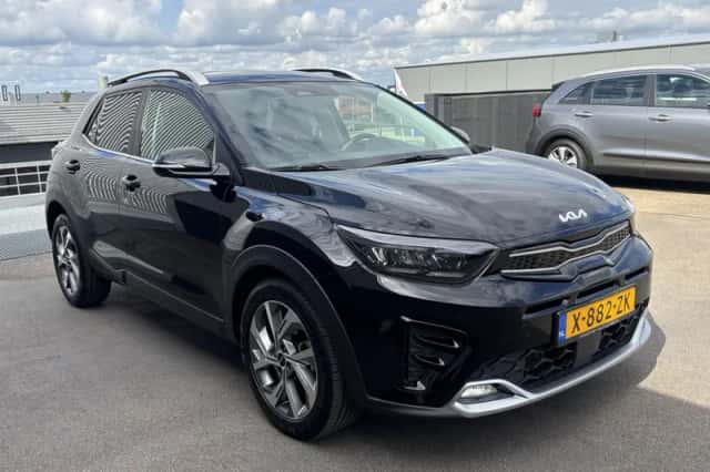 Kia Stonic (2024) thumbnail 6