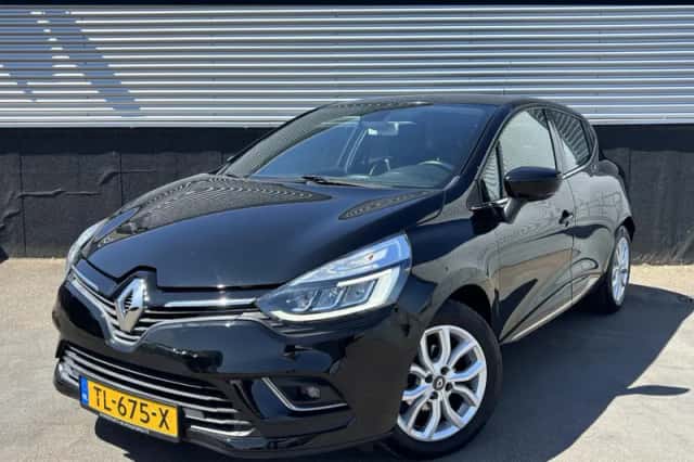 Renault Clio (2018) thumbnail 1