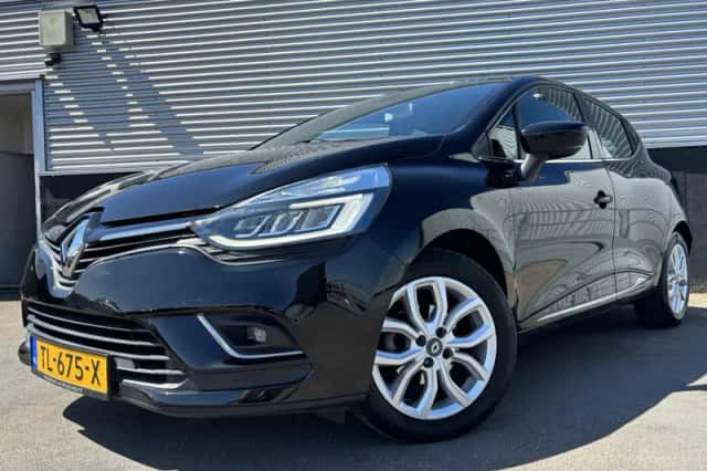 Renault Clio (2018) thumbnail 2