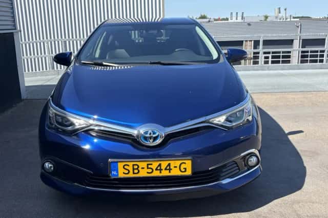 Toyota Auris (2018) thumbnail 5