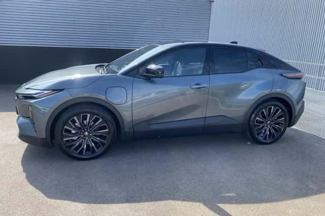 Toyota C-HR+ (2026) thumbnail 4