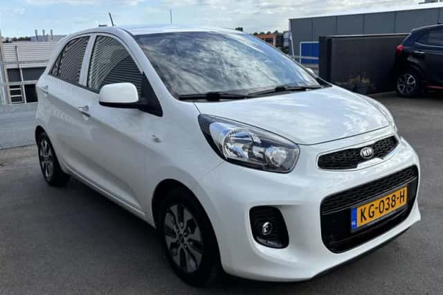 Kia Picanto (2016) thumbnail 6