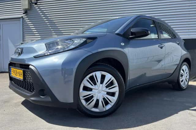 Toyota Aygo (2024) thumbnail 2