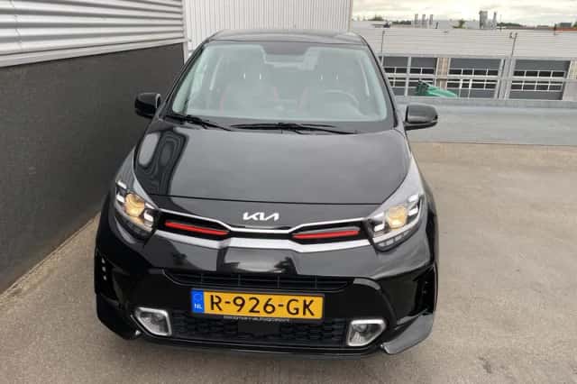 Kia Picanto (2022) thumbnail 4