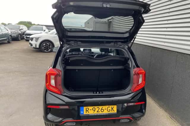 Kia Picanto (2022) thumbnail 5