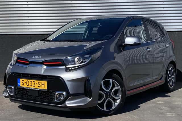 Kia Picanto (2023) thumbnail 2