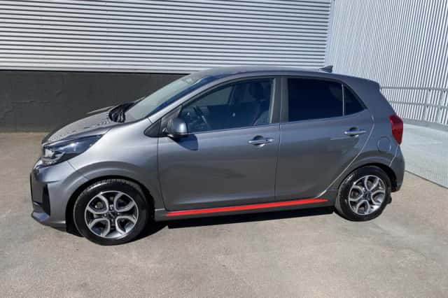 Kia Picanto (2023) thumbnail 3