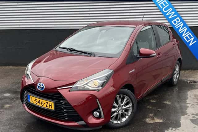 Toyota Yaris (2017) thumbnail 1