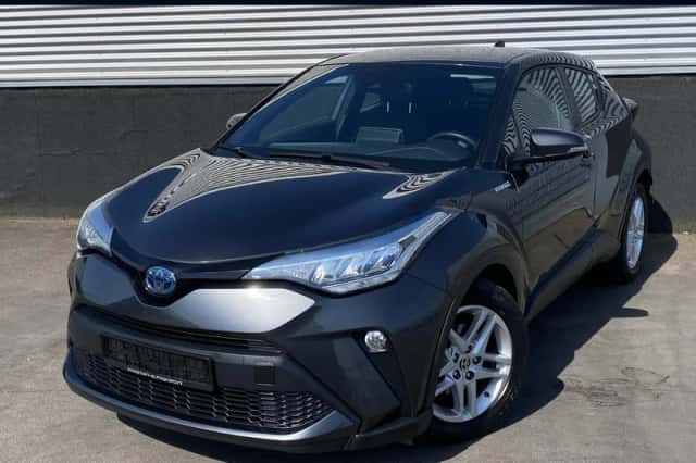 Toyota C-HR (2023) thumbnail 1