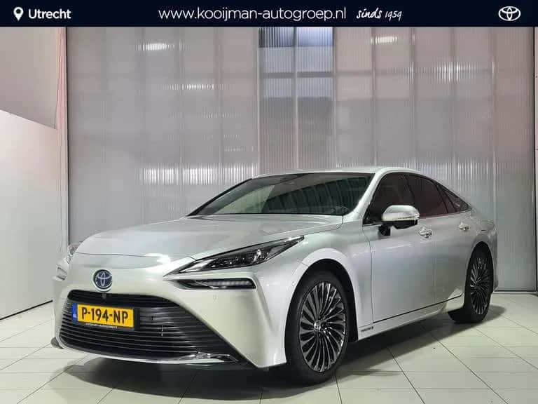 Toyota Mirai (2022) — foto 1