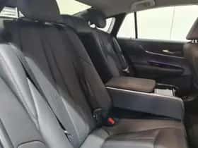 Toyota Mirai (2022) thumbnail 17