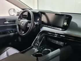 Toyota Mirai (2022) thumbnail 3