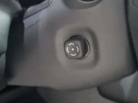 Toyota Mirai (2022) thumbnail 22