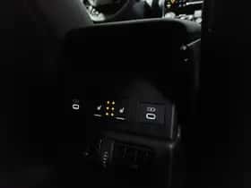 Toyota bZ4X (2024) thumbnail 25