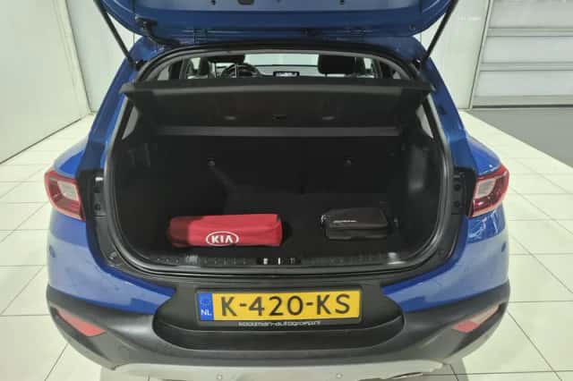 Kia Stonic (2021) thumbnail 11