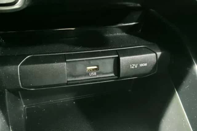 Kia Stonic (2021) thumbnail 20