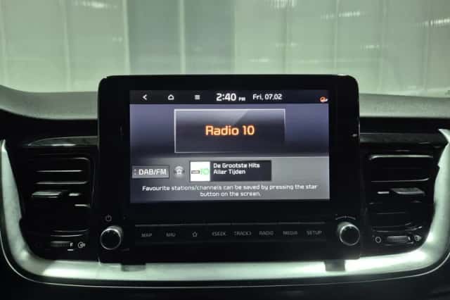 Kia Stonic (2021) thumbnail 23