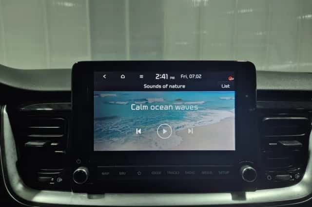 Kia Stonic (2021) thumbnail 24