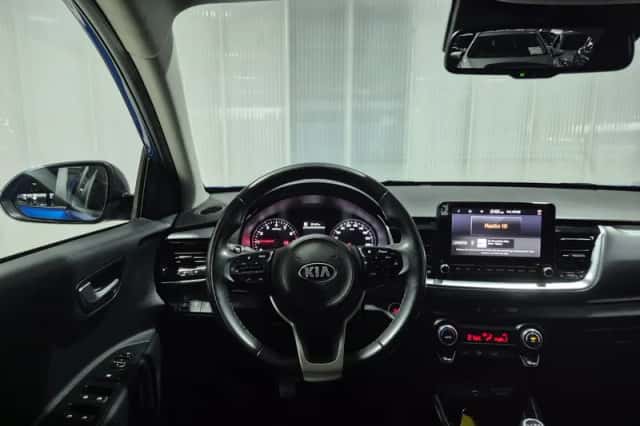 Kia Stonic (2021) thumbnail 32