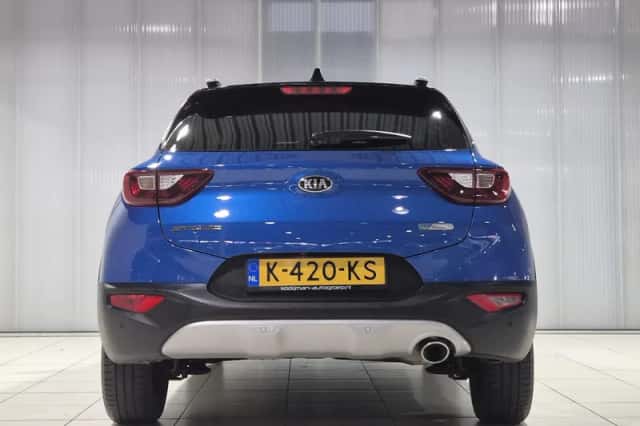 Kia Stonic (2021) thumbnail 7