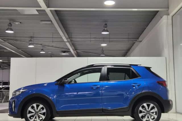 Kia Stonic (2021) thumbnail 9