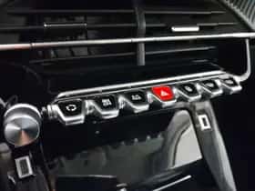Peugeot e-2008 (2022) thumbnail 17