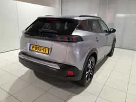 Peugeot e-2008 (2022) thumbnail 4