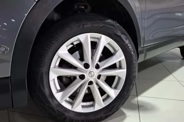 Nissan Qashqai (2017) thumbnail 2