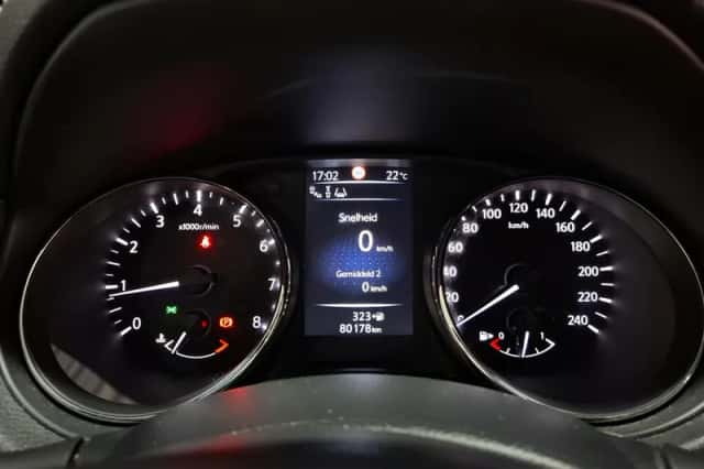 Nissan Qashqai (2017) thumbnail 11