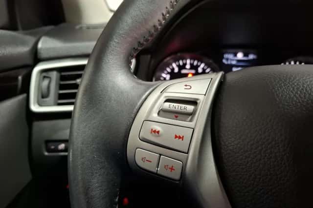 Nissan Qashqai (2017) thumbnail 16