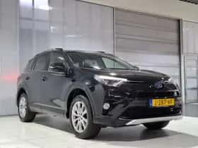 Toyota RAV4 (2017) thumbnail 16