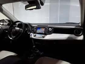 Toyota RAV4 (2017) thumbnail 4