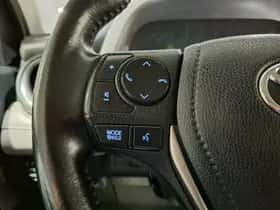 Toyota RAV4 (2017) thumbnail 32