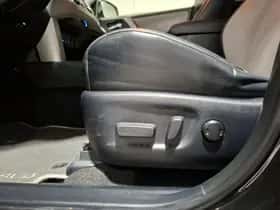 Toyota RAV4 (2017) thumbnail 35