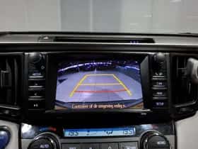 Toyota RAV4 (2017) thumbnail 9