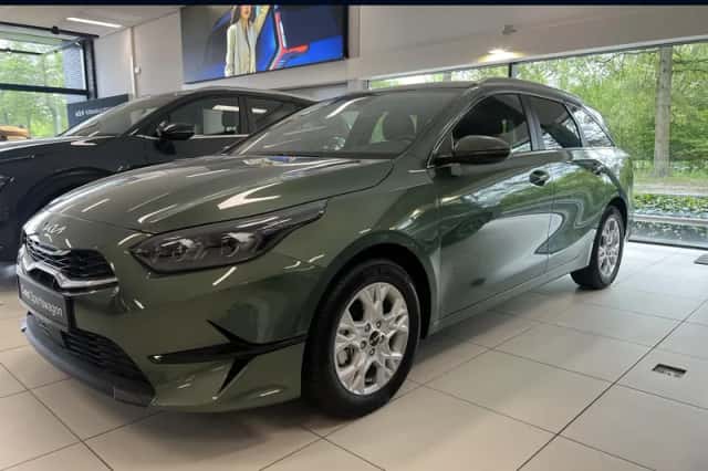 Kia Ceed Sportswagon (2025) thumbnail 1