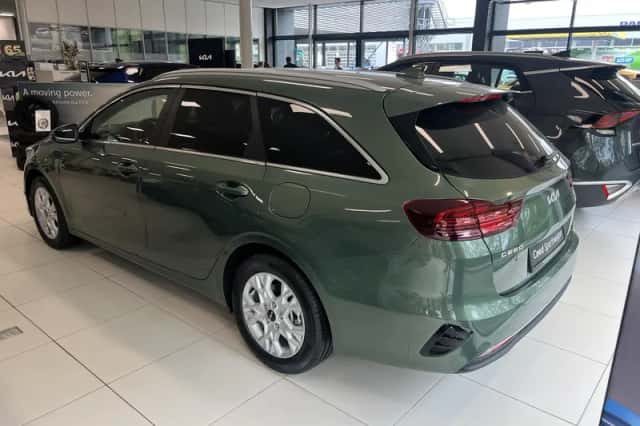 Kia Ceed Sportswagon (2025) thumbnail 2