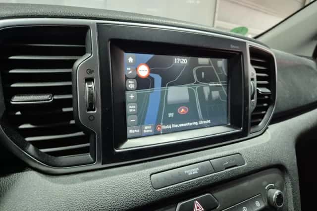 Kia Sportage (2018) thumbnail 15