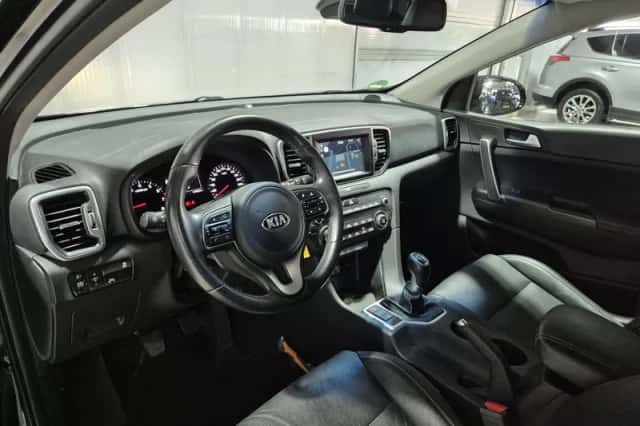 Kia Sportage (2018) thumbnail 19