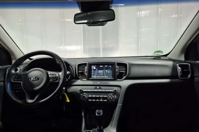 Kia Sportage (2018) thumbnail 26