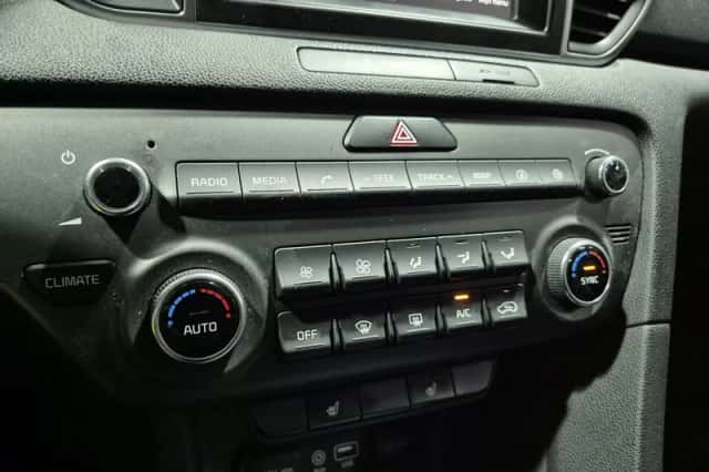 Kia Sportage (2018) thumbnail 10