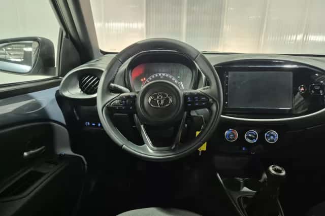 Toyota Aygo (2024) thumbnail 11