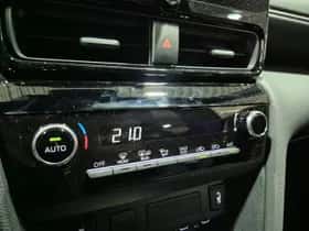 Toyota Yaris Cross (2025) thumbnail 25
