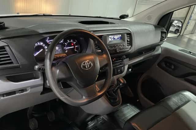 Toyota Proace (2018) thumbnail 3