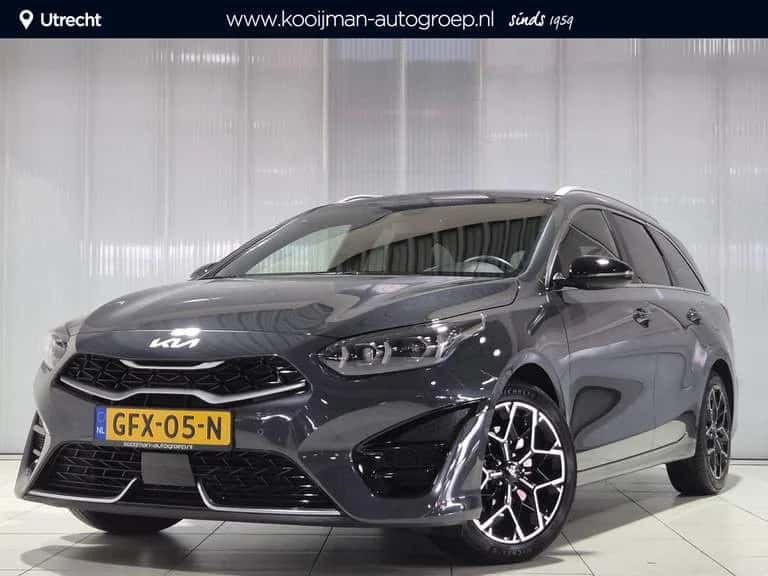 Kia Ceed Sportswagon (2024) — foto 1