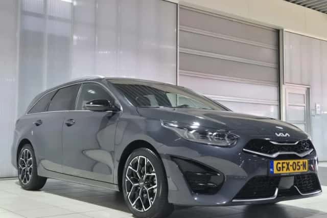 Kia Ceed Sportswagon (2024) thumbnail 4