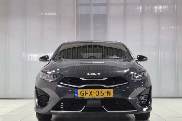 Kia Ceed Sportswagon (2024) thumbnail 5