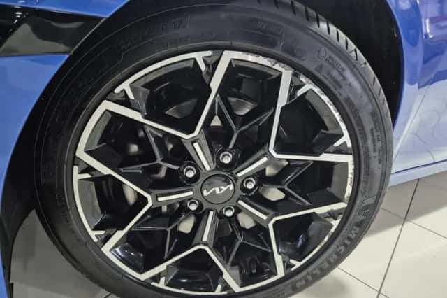 Kia Ceed Sportswagon (2024) thumbnail 2
