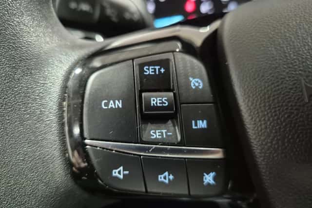 Ford Fiesta (2022) thumbnail 8